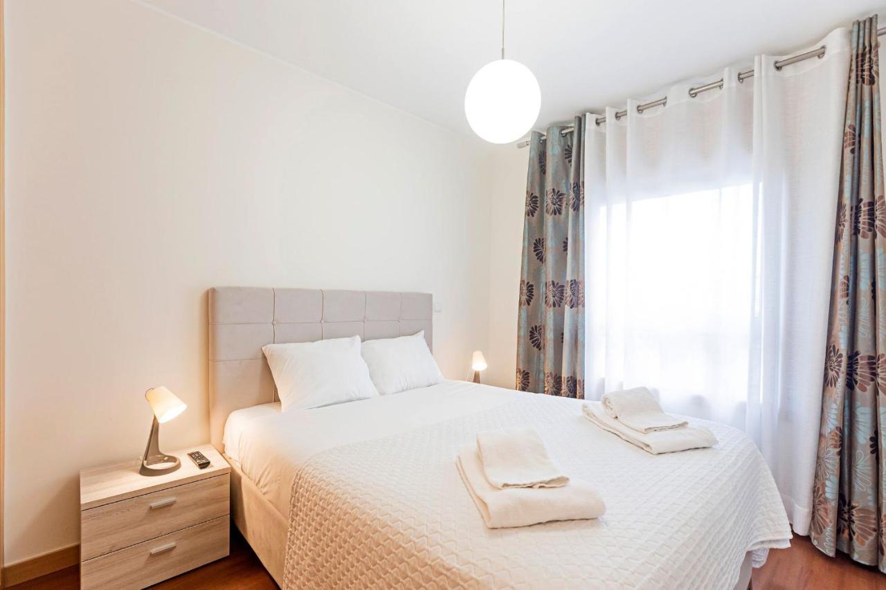 2Br Flat By Metro W/ Free Parking By Lovelystay Vila Nova de Gaia Esterno foto