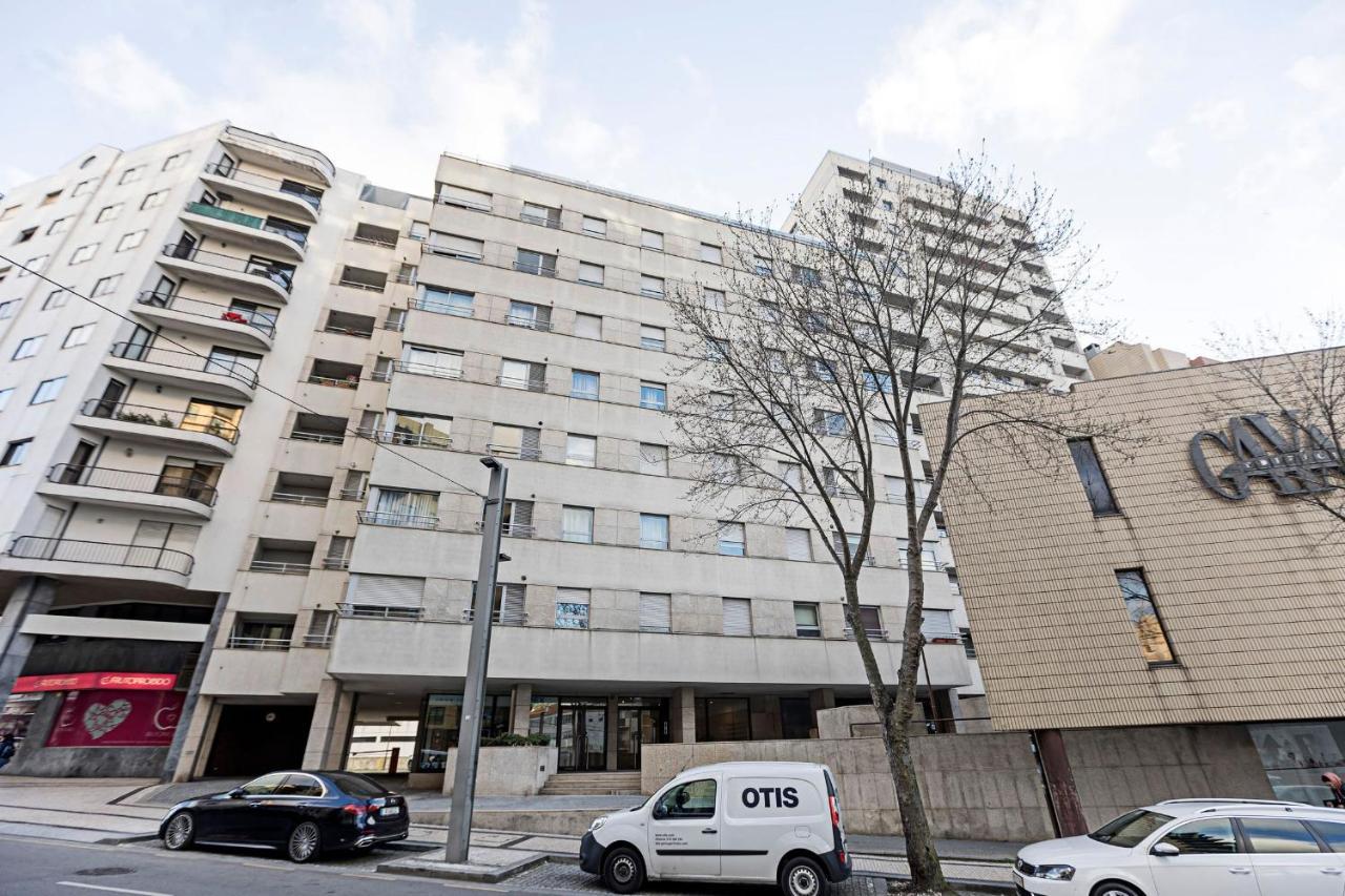 2Br Flat By Metro W/ Free Parking By Lovelystay Vila Nova de Gaia Esterno foto