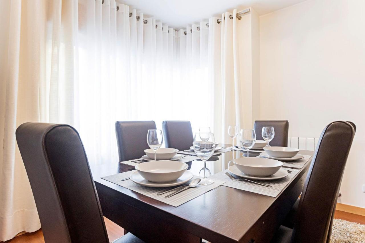 2Br Flat By Metro W/ Free Parking By Lovelystay Vila Nova de Gaia Esterno foto